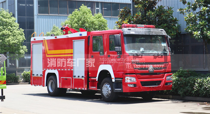 國(guó)外用戶:出口重汽右駕10噸泡沫消防車(chē) 國(guó)外用戶:出口重汽右駕10噸泡沫消防車(chē)